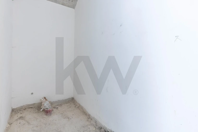 Loja para Arrendamento em Misericórdia Foto 13