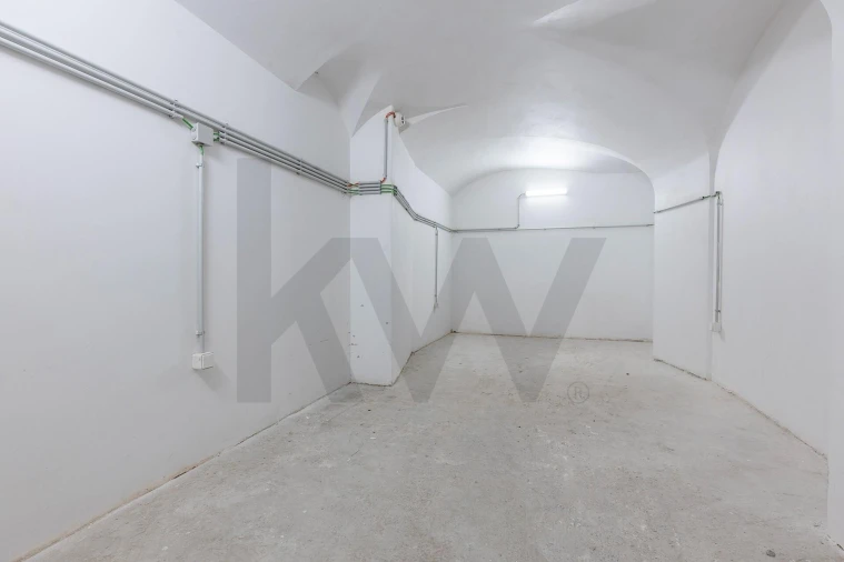 Loja para Arrendamento em Misericórdia Foto 9