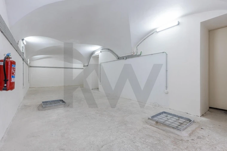 Loja para Arrendamento em Misericórdia Foto 6