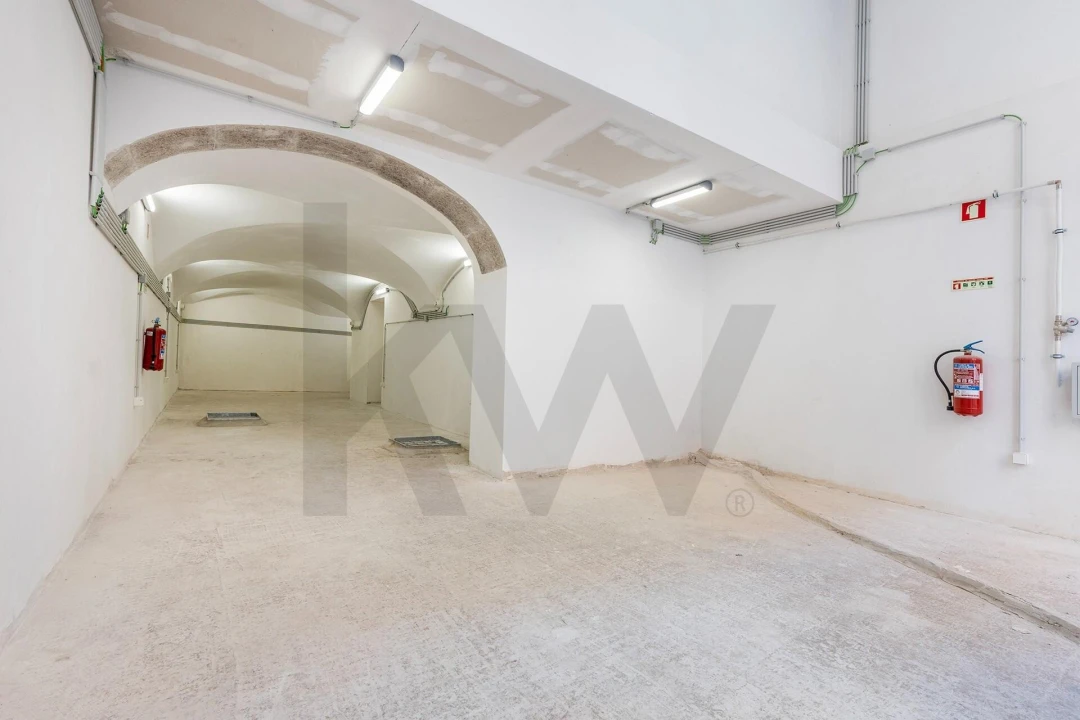 Loja para Arrendamento em Misericórdia Foto 4