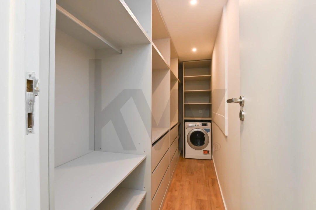 Apartamento T2 para Arrendamento em Santa Maria Maior Foto 8