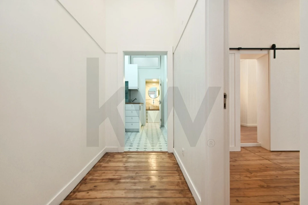 Apartamento T2 para Arrendamento em Santa Maria Maior Foto 9