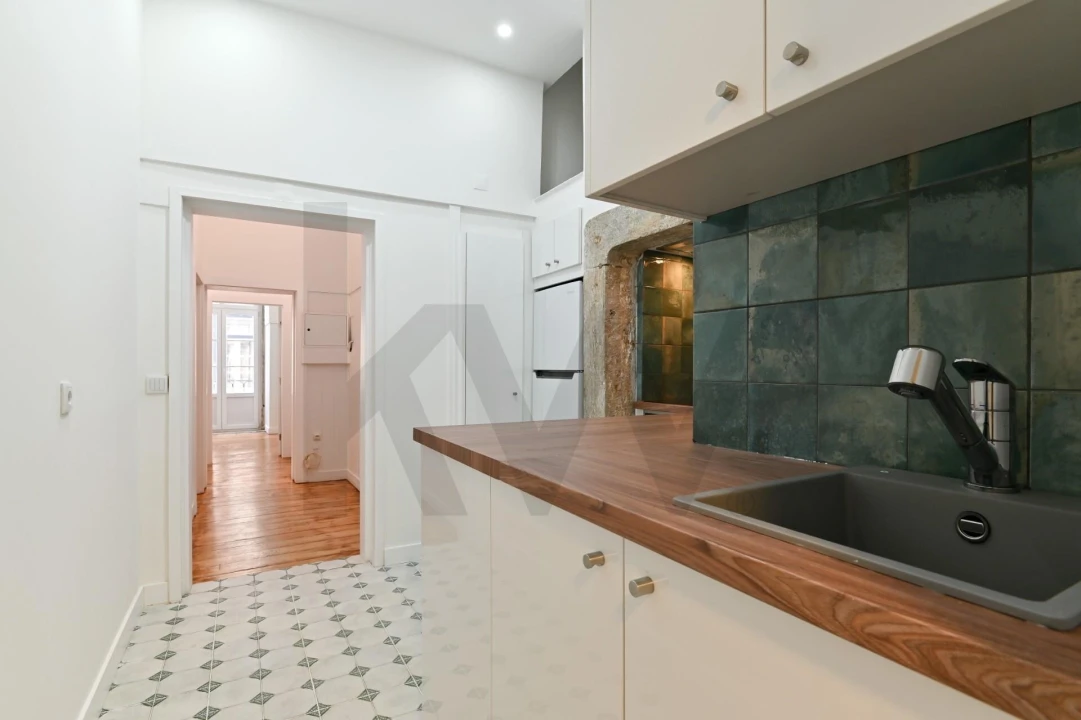 Apartamento T2 para Arrendamento em Santa Maria Maior Foto 16