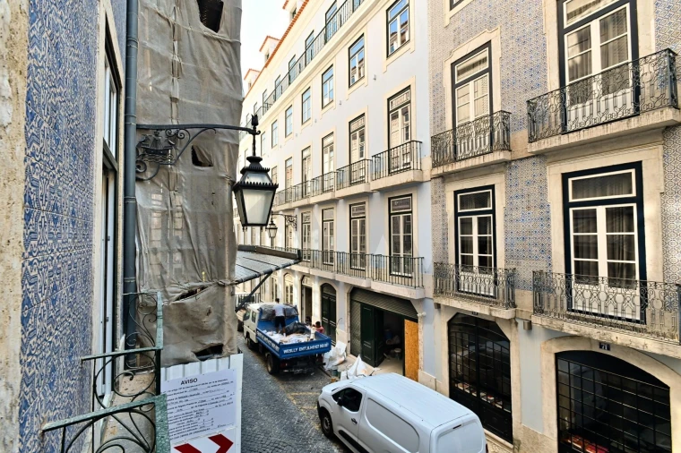 Apartamento T2 para Arrendamento em Santa Maria Maior Foto 25