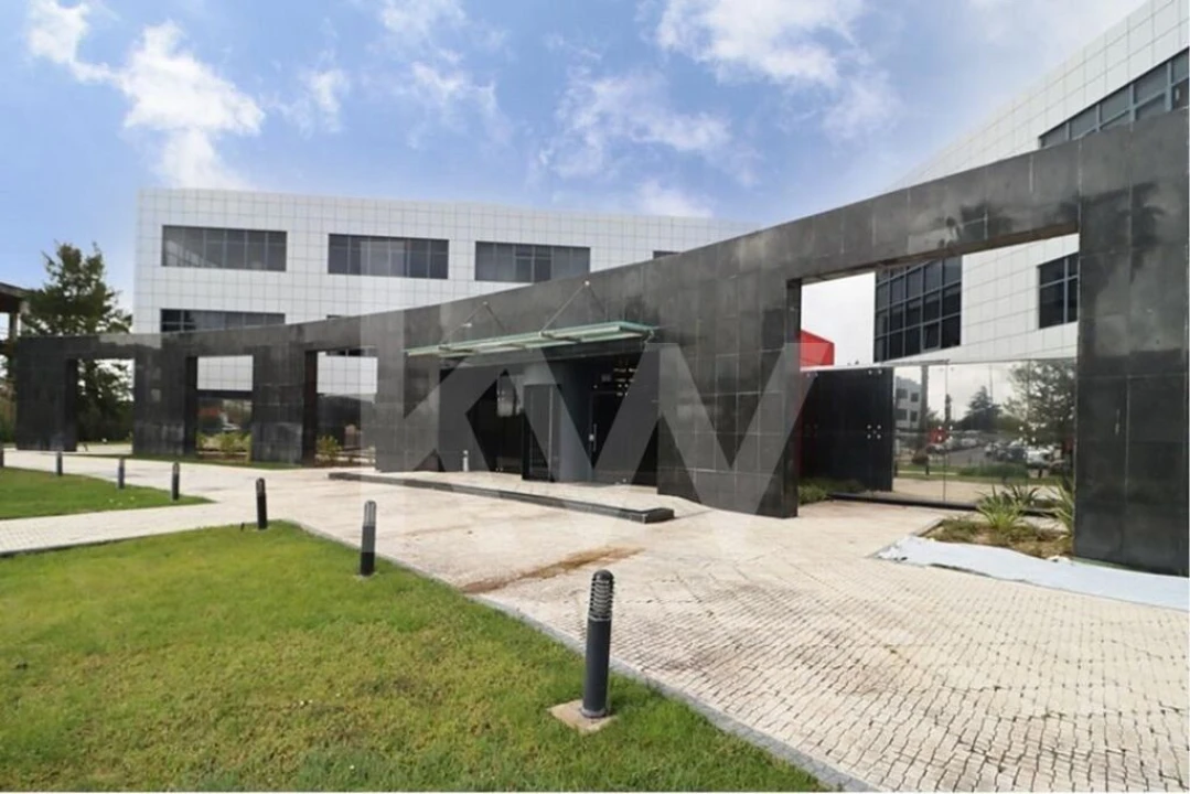 Escritório para Arrendamento em São João das Lampas e Terrugem Foto 16