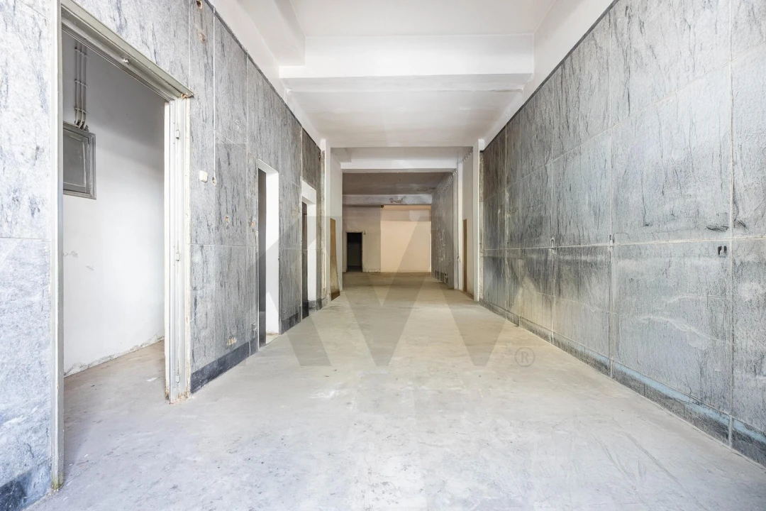 Loja para Arrendamento em Alfragide Foto 4