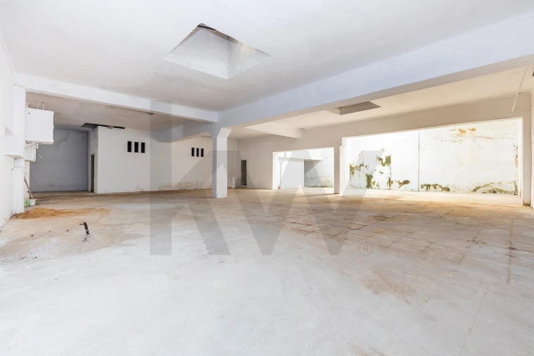 Loja para Arrendamento em Alfragide Foto 8