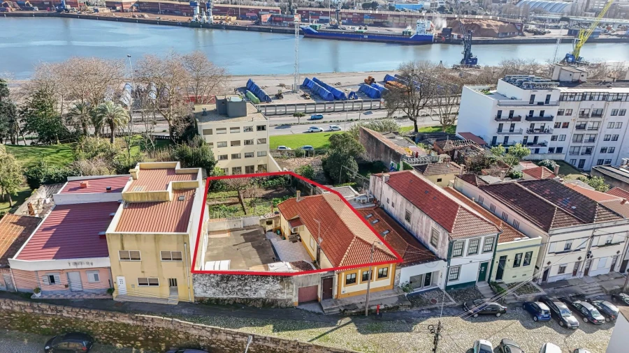 Moradia T3 para Venda em Matosinhos e Leça da Palmeira Foto 38