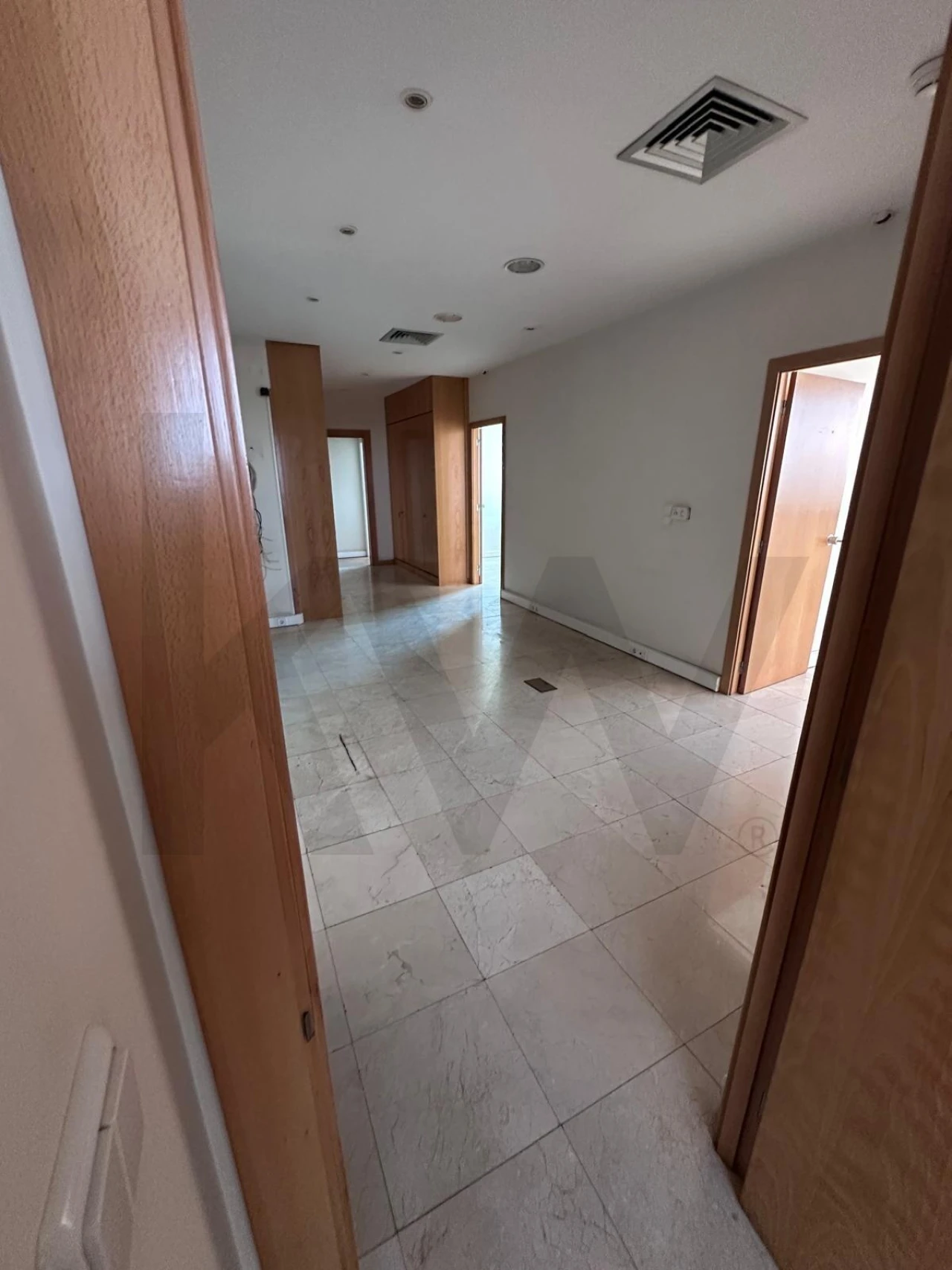 Escritório para Venda em Lordelo do Ouro e Massarelos Foto 3