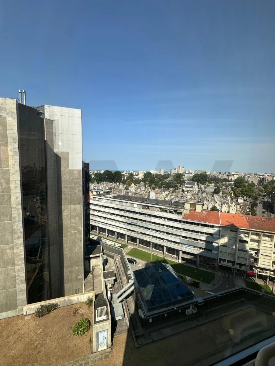 Escritório para Venda em Lordelo do Ouro e Massarelos Foto 10
