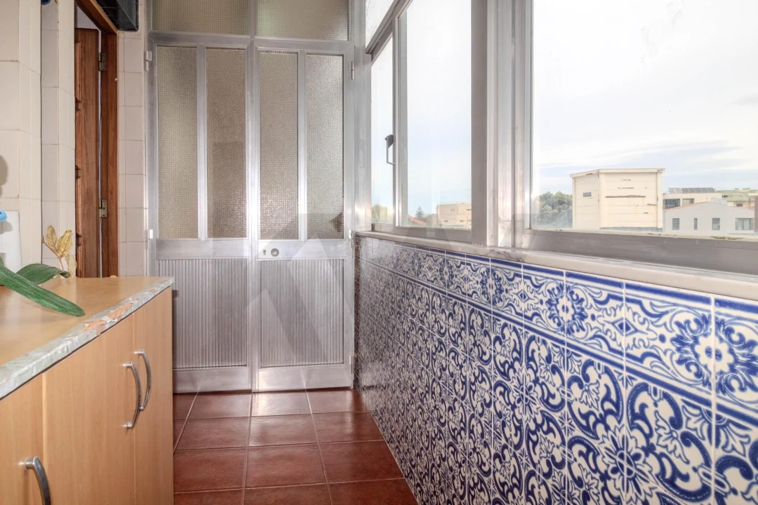 Apartamento T4 para Venda em Gulpilhares e Valadares Foto 1