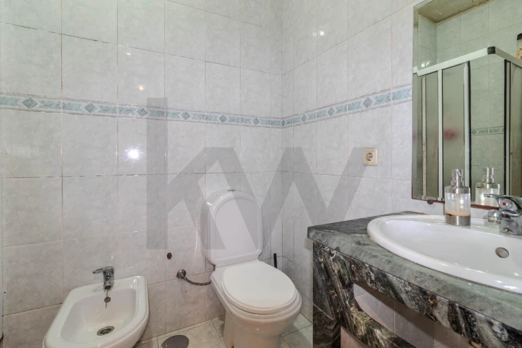 Apartamento T4 para Venda em Gulpilhares e Valadares Foto 9