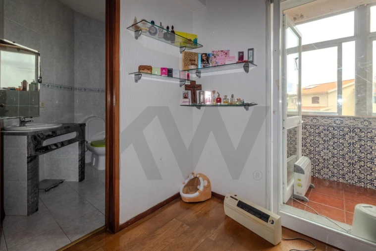 Apartamento T4 para Venda em Gulpilhares e Valadares Foto 24