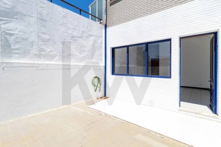 Loja para Arrendamento em Mafamude e Vilar do Paraíso Foto 13