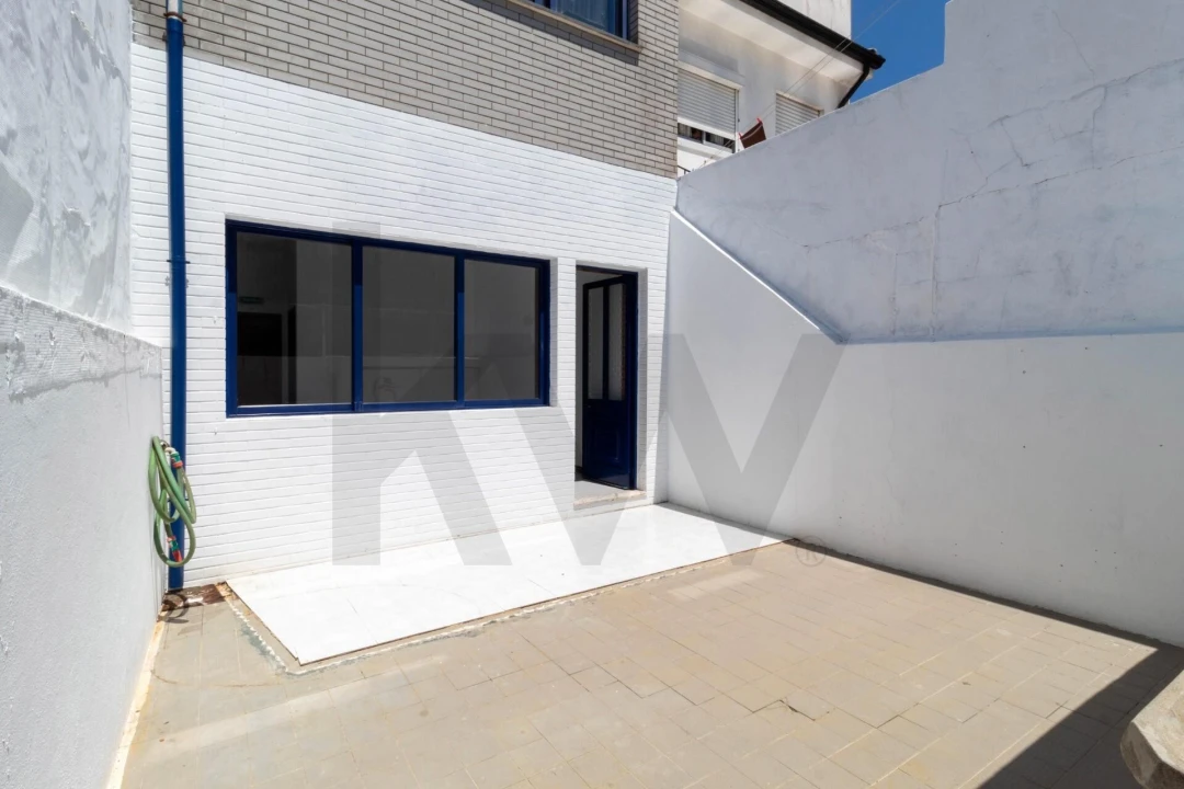 Loja para Arrendamento em Mafamude e Vilar do Paraíso Foto 12