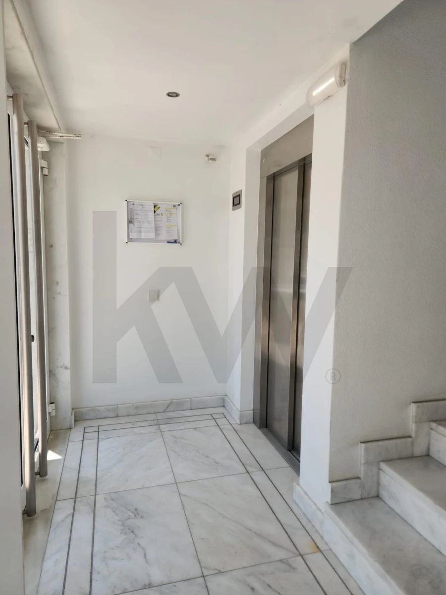 Apartamento T2 para Arrendamento em Caparica e Trafaria Foto 5