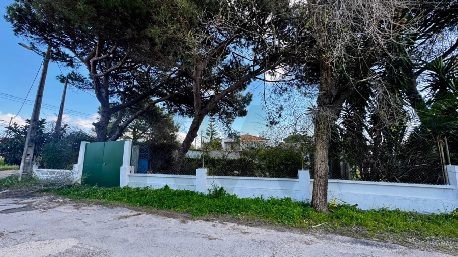 Terreno para Venda em Caparica e Trafaria Foto 11