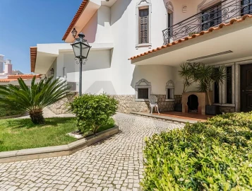 Moradia T6 para Venda em Amora