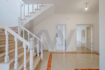 Moradia T4 para Venda em Corroios