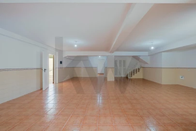 Moradia T4 para Venda em Corroios