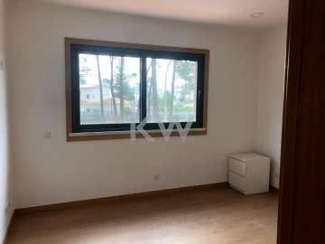Moradia T11 para Venda em Corroios