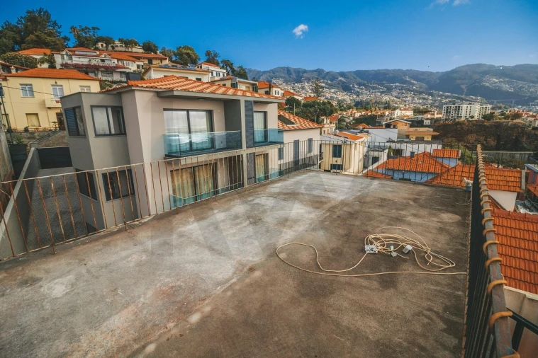 Moradia T3 para Venda em Funchal (São Pedro) Foto 23