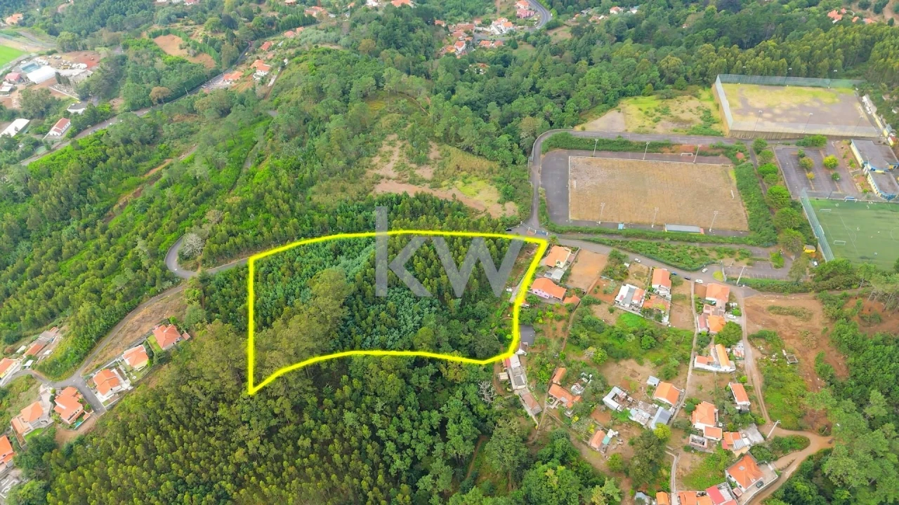 Terreno para Venda em Camacha Foto 5