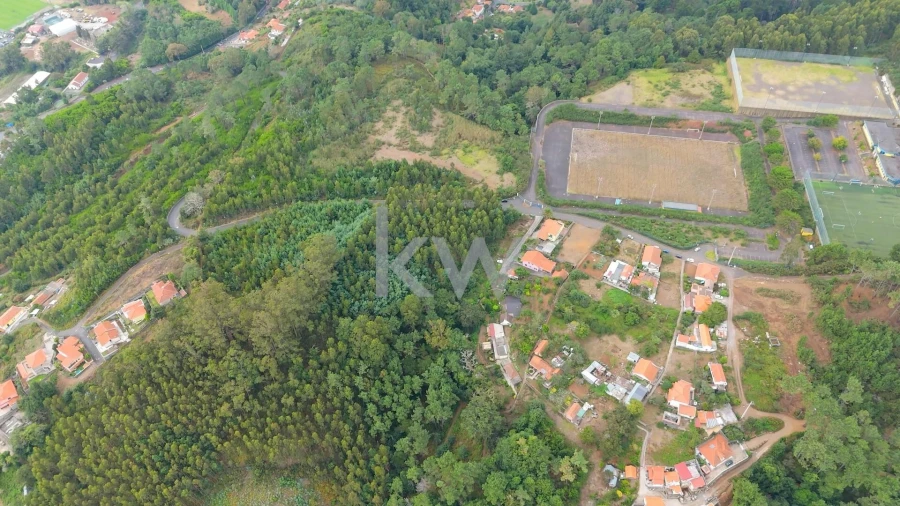 Terreno para Venda em Camacha Foto 12