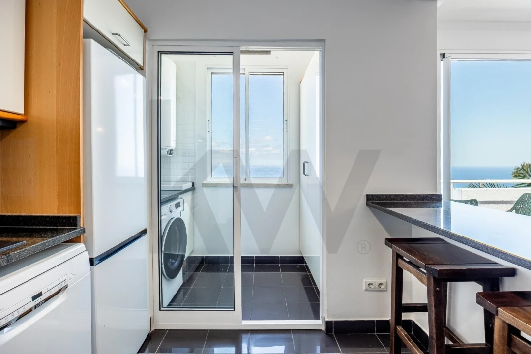 Apartamento T3 para Arrendamento em Caniço Foto 14