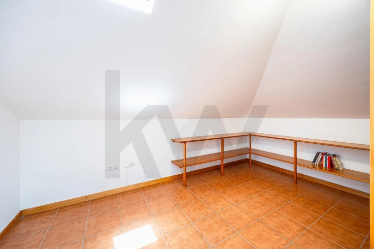 Apartamento T3 para Arrendamento em Caniço Foto 35
