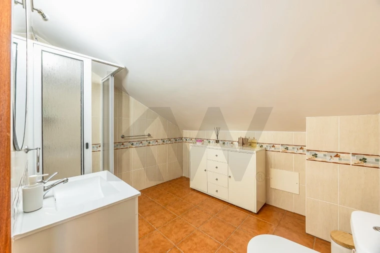 Apartamento T3 para Arrendamento em Caniço Foto 37