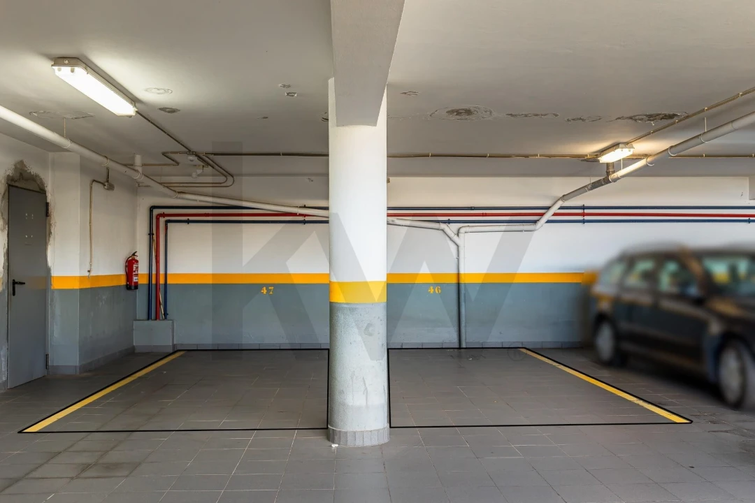 Apartamento T3 para Arrendamento em Caniço Foto 38