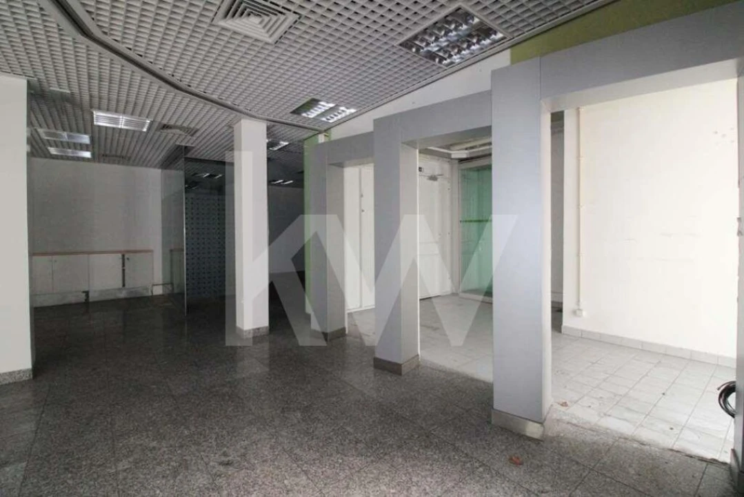 Loja para Venda em São Martinho do Bispo e Ribeira de Frades Foto 10