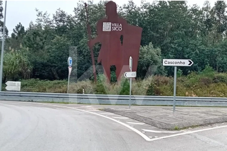 Terreno para Venda em Soure Foto 7