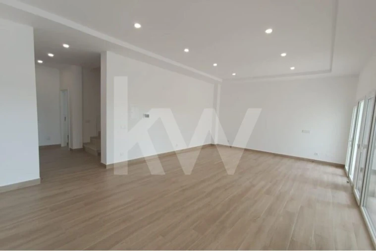 Moradia T3 para Venda em Caparica e Trafaria Foto 8