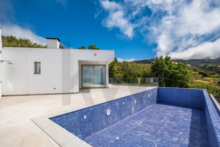 Moradia T3 para Venda em Fajã da Ovelha Foto 47