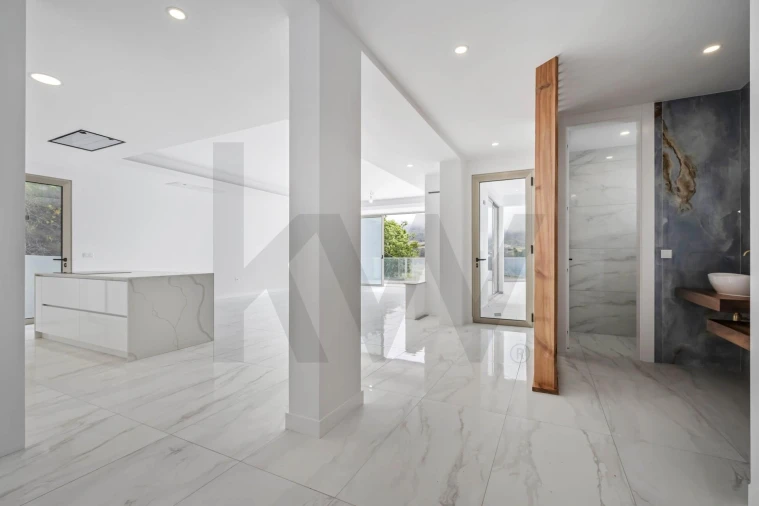 Moradia T3 para Venda em Fajã da Ovelha Foto 13