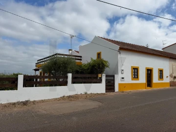 Quinta T5 para Venda em Painho e Figueiros