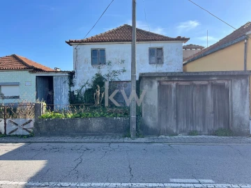 Moradia T3 para Venda em Glória e Vera Cruz
