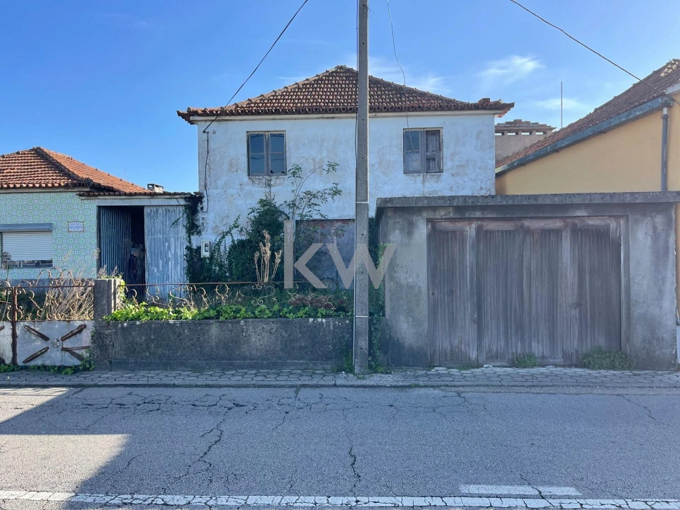 Moradia T3 para Venda em Glória e Vera Cruz Foto 1