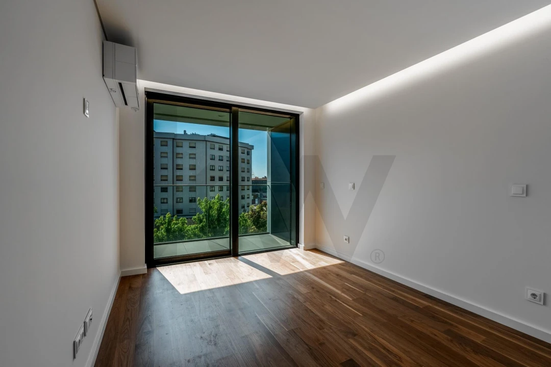 Apartamento T3 para Venda em Mafamude e Vilar do Paraíso Foto 25