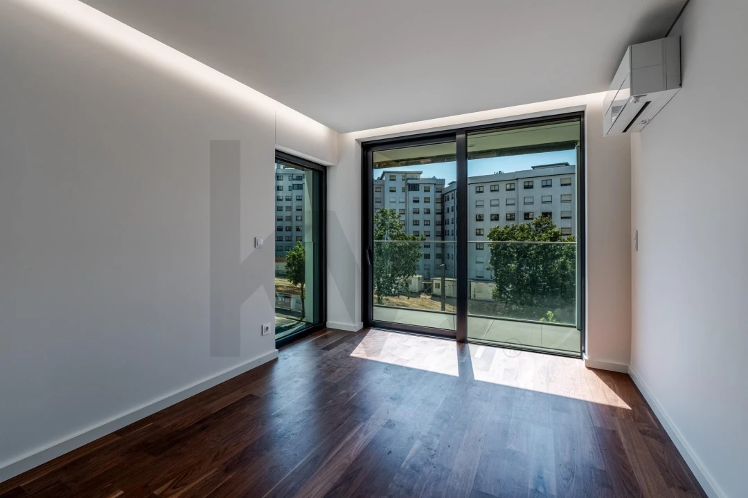 Apartamento T3 para Venda em Mafamude e Vilar do Paraíso Foto 16
