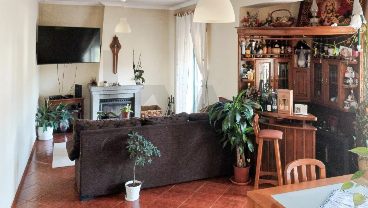 Apartamento T2 para Venda em Tabua Foto 3