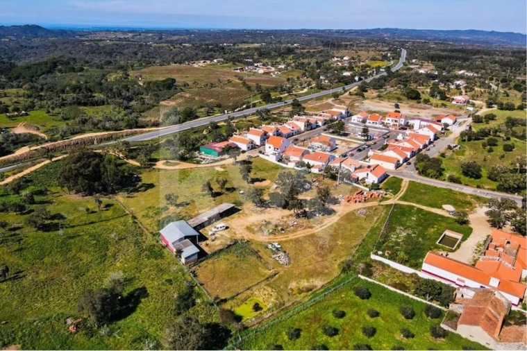 Terreno para Venda em São Francisco da Serra Foto 1