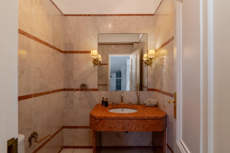 Moradia T5 para Venda em Caparica e Trafaria Foto 17