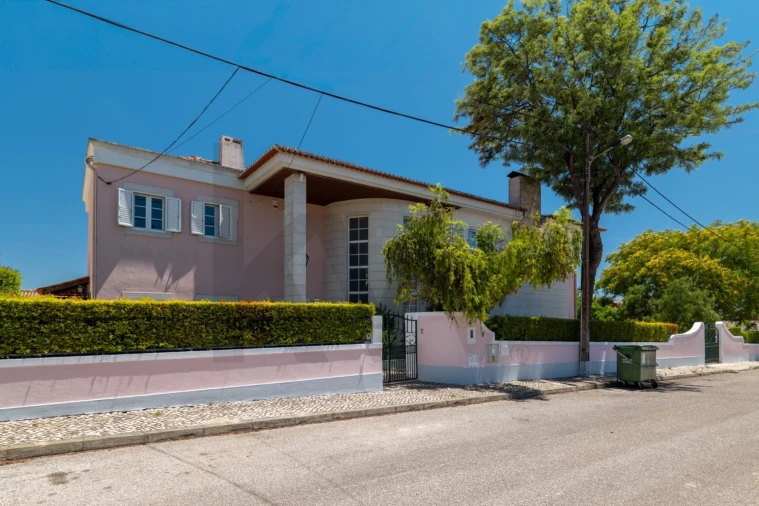 Moradia T5 para Venda em Caparica e Trafaria Foto 2