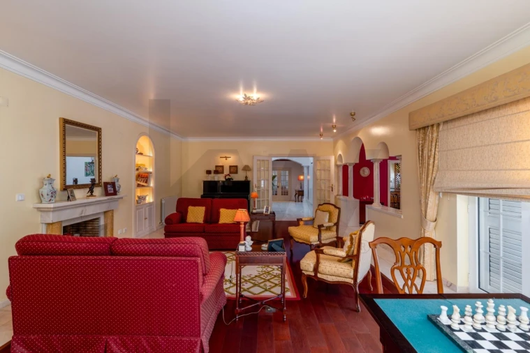 Moradia T5 para Venda em Caparica e Trafaria Foto 19