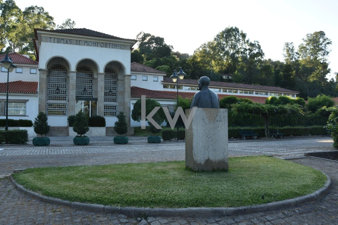 Prédio para Venda em Monfortinho e Salvaterra do Extremo Foto 46