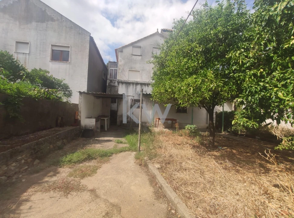 Prédio para Venda em Monfortinho e Salvaterra do Extremo Foto 36