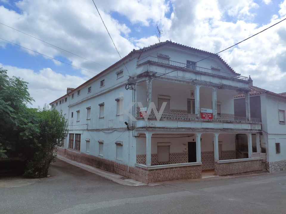 Prédio para Venda em Monfortinho e Salvaterra do Extremo Foto 1